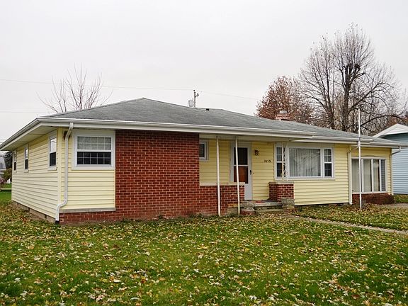 2nd image of 1059 E Boone St
