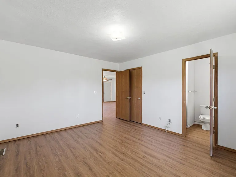 126 W Terrace Ct — Photo 14