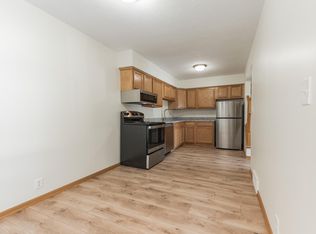 112713 Hundertmark Rd #713, Chaska, MN 55318