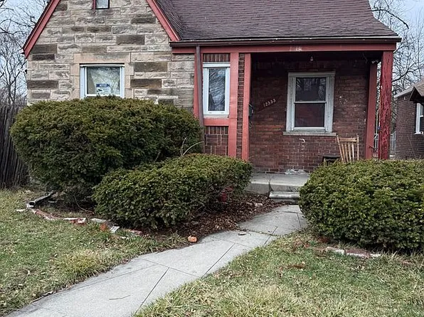 12555 Maiden St, Detroit, MI 48213