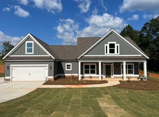 105 Alexander Lakes Dr, Eatonton, GA 31024