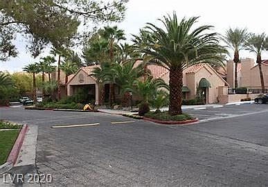 3rd image of 5066 S Rainbow Blvd