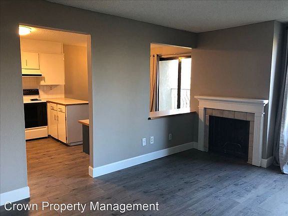 3rd image of 303 Gage Blvd APT 218