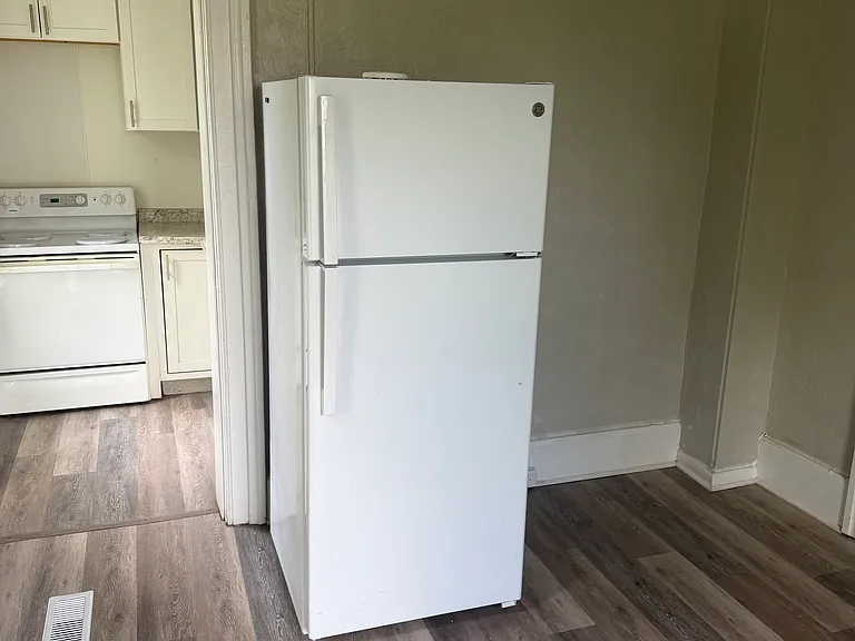 228 E Center St #103 — Photo 2