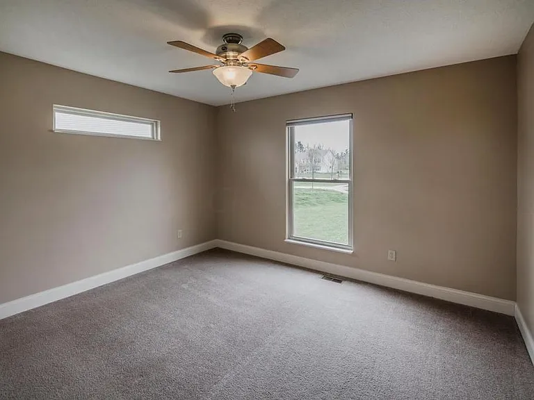 2323 Charoe St — Photo 6