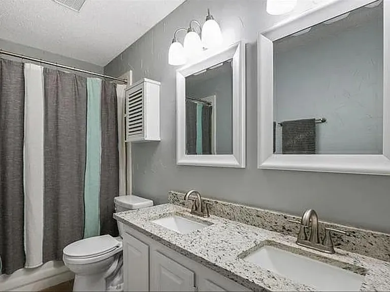 11012 Alexandria Dr — Photo 23