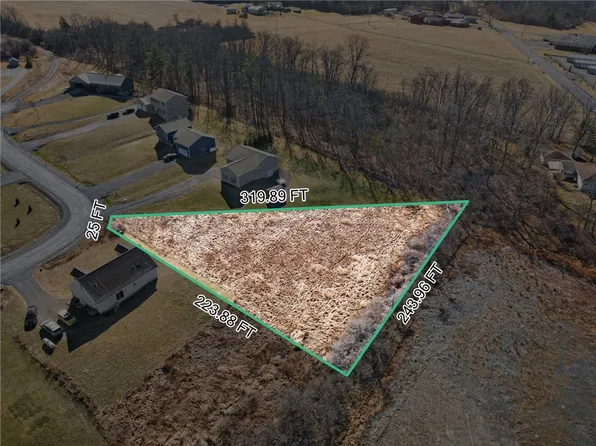 20 Seacord Ln, Lansing, NY 14882