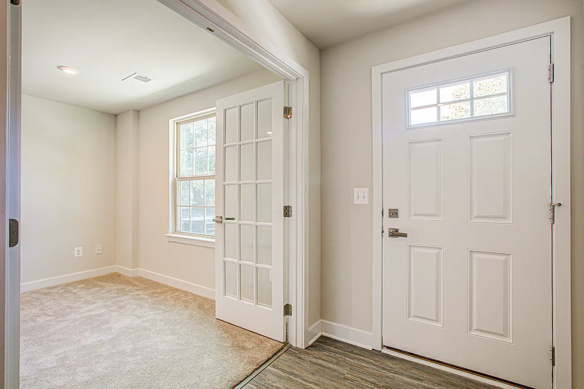 Building Photo - 4488 Commons Dr