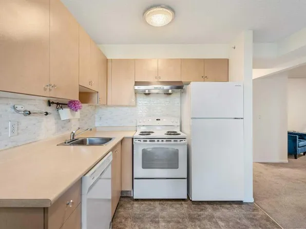 1620 N 70th St SE #3421, Calgary, AB T2A 7Y6
