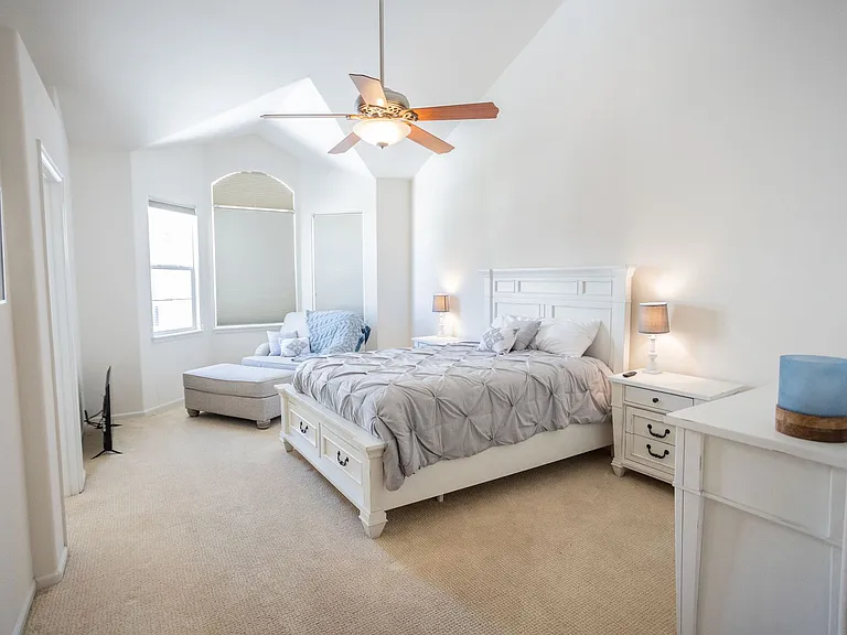 2960 Newport Cir — Photo 10