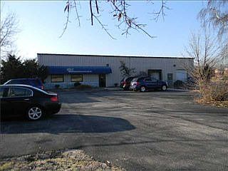 2nd image of 2860 N Mitthoeffer Pl