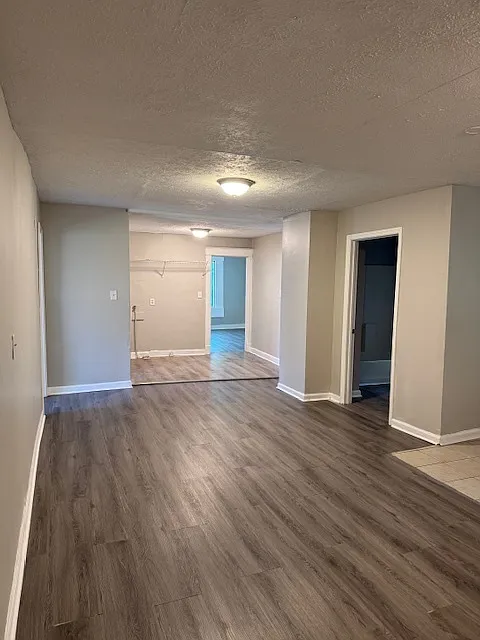 3 bed, 2.0 bath, 1798 sqft, $1,895 — Photo 3