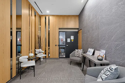 100 Bond St E Photo 1 100 Bond St E Photo 1