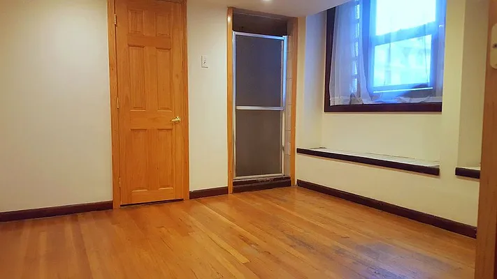 Rented by Manhattan Spaces | media 12