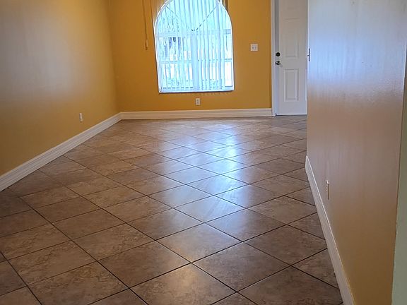 2nd image of 3321 Thomasson Dr #3321