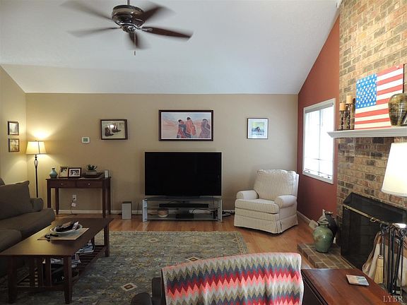 4th image of 1455 Gladden Cir