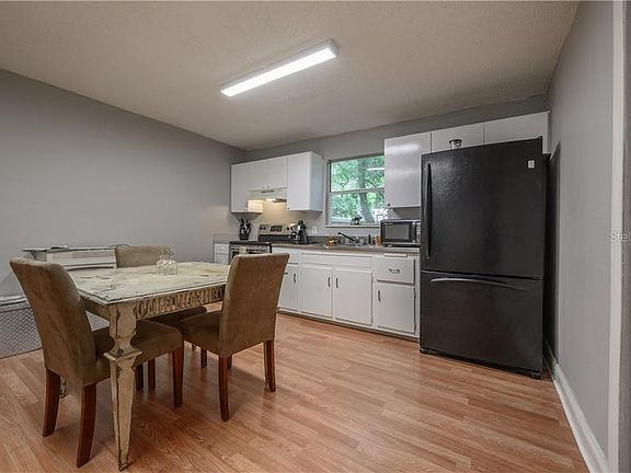 3rd image of 3415 E Diana St