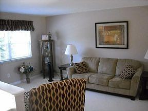 4th image of 10381 Sunset Dr