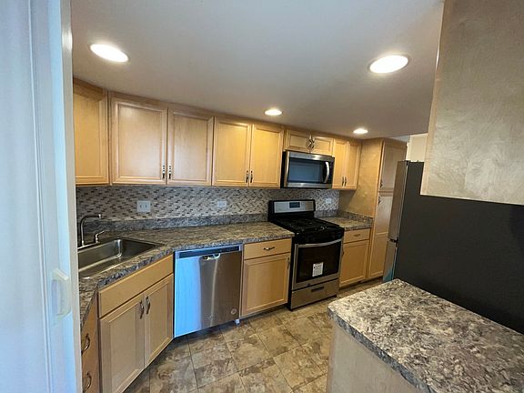 2nd image of 500 Park Ave APT 634