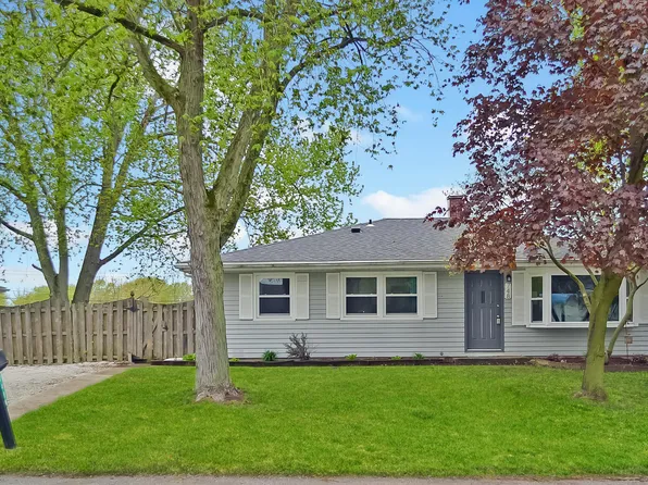 748 Timberline Pkwy, Valparaiso, IN 46385