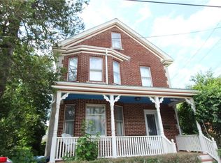 2 Russell Ave, Newport, RI 02840