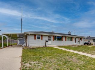 1412 Greenfield Ave #1414, Sheboygan, WI 53081