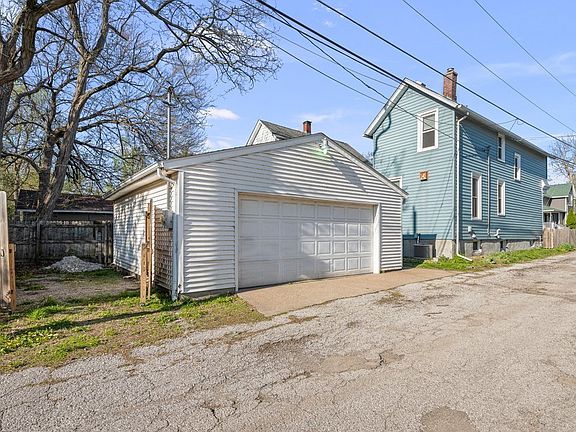 4th image of 1518 N Gaines St