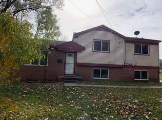 2244 Delton Ct, Westland, MI 48186