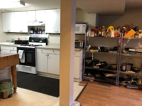 3rd image of 4307 11th Ave NE #1