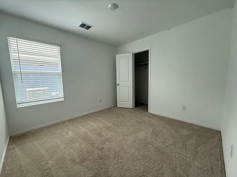 115 Herman Ln — Photo 8