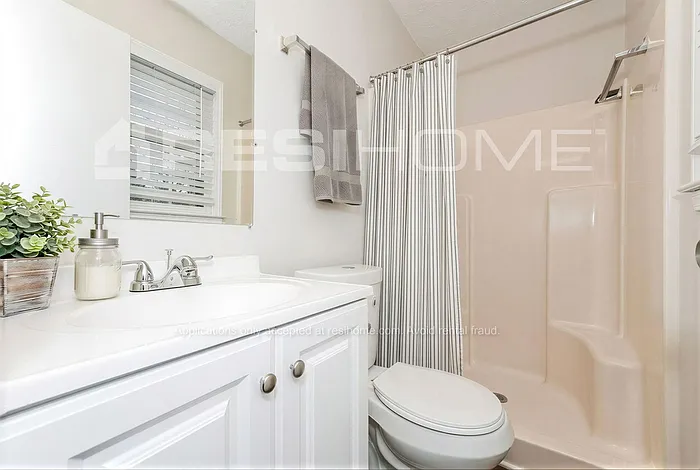245 Helen Ln — Photo 12