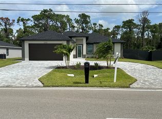 1101 Embers Pkwy W, Cape Coral, FL 33993
