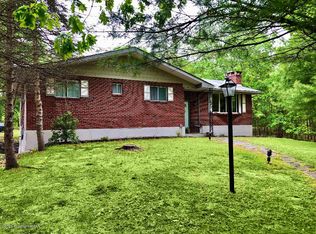 346 Tom Quick Rd, Bushkill, PA 18324