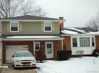 922 Baseline Rd, Grand Island, NY 14072