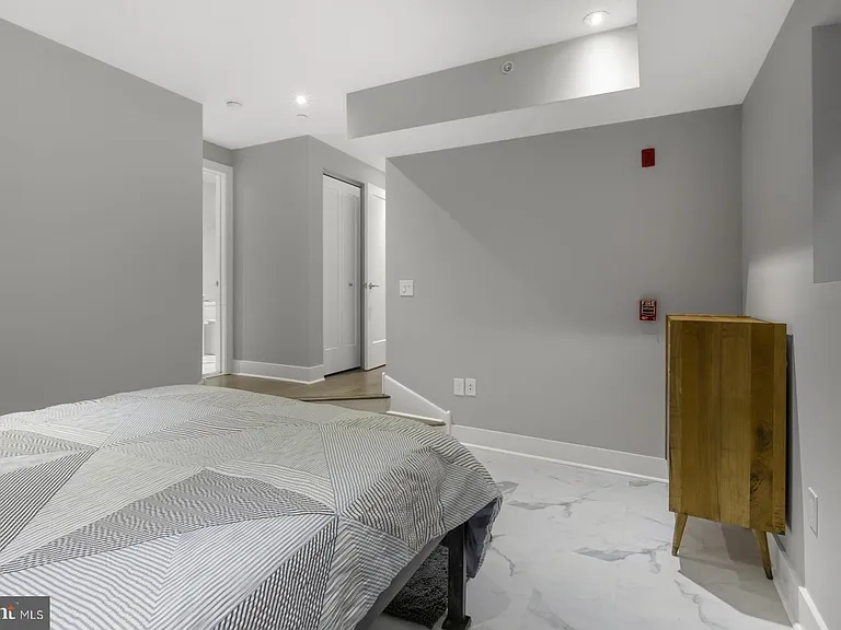 1526 Ridge Ave #1 — Photo 21