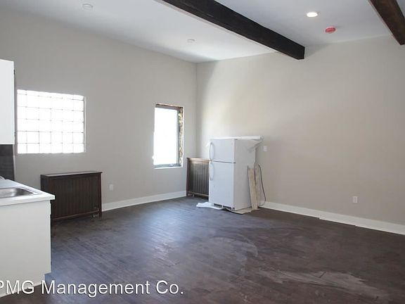 3rd image of 1938 S Chadwick St Floor 2
