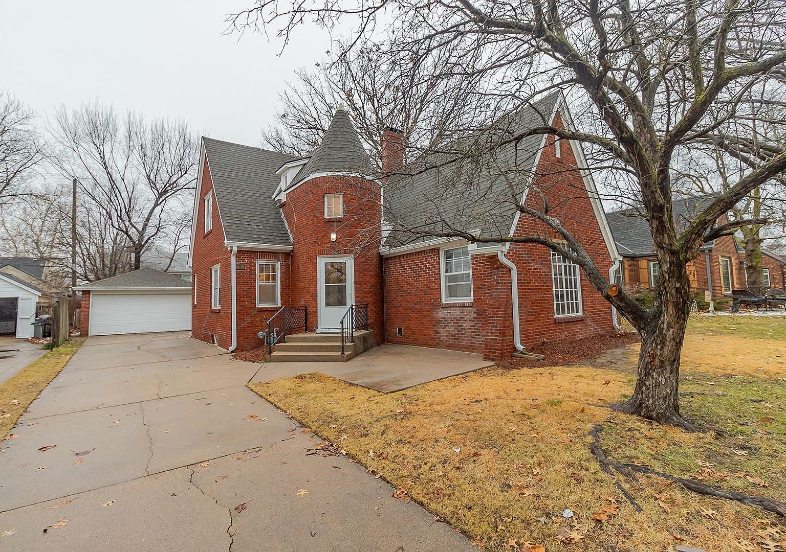 153 N Parkwood Ln, Wichita, KS 67208 Zillow