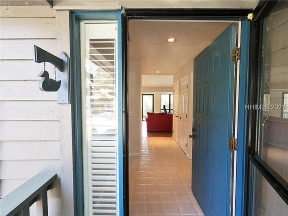 3rd image of 27 Lake Forest Dr APT 3322