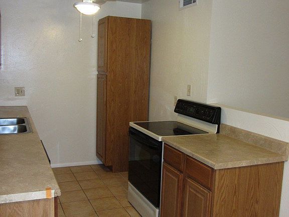 4th image of 2729 W Calle Ocio