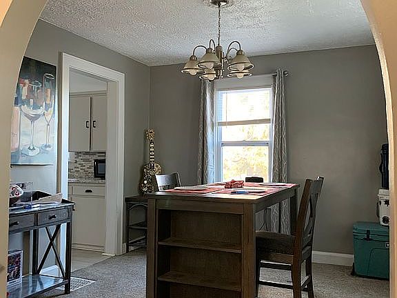 3rd image of 2434 Oakwood Ave