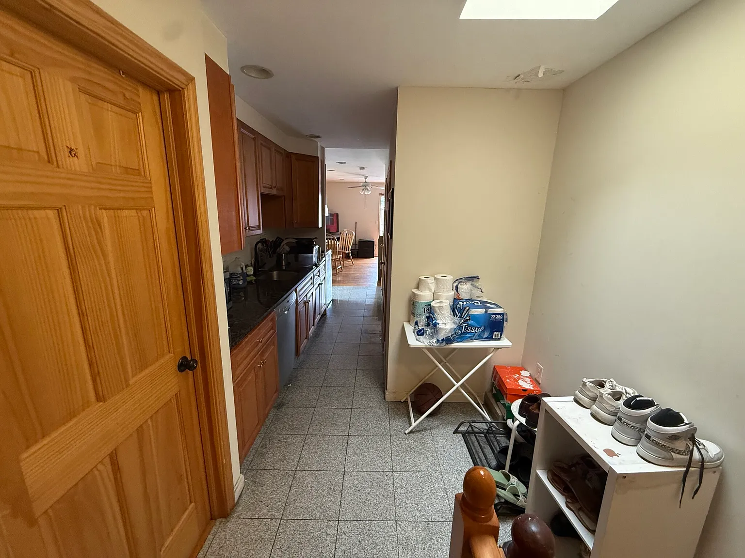 4 bed, 1.5 bath, $3,800 — Photo 4