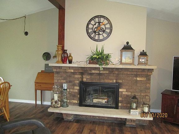 4th image of 2614 Evergreen Dr