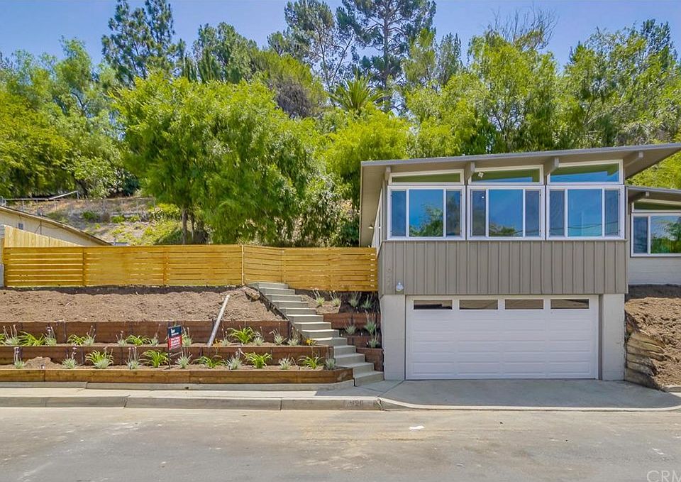 1st image of 926 Mira Valle St
