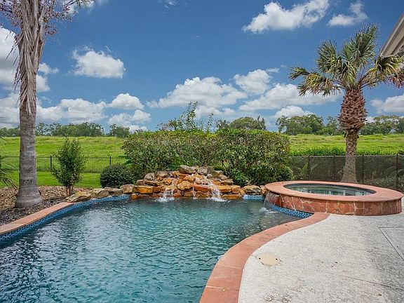 5th image of 3914 Belnap Ct