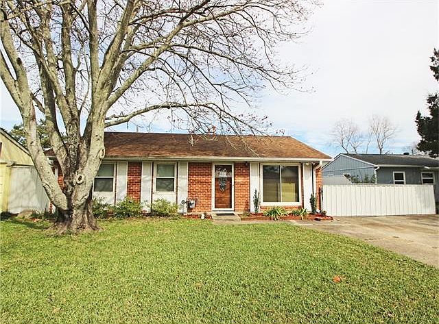 1st image of 180 Carmen Dr