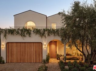 411 N Bowling Green Way, Los Angeles, CA 90049