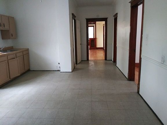 5th image of 4600 S Francisco Ave