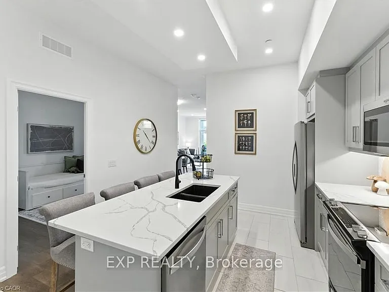 1880 Gordon St #207 — Photo 12