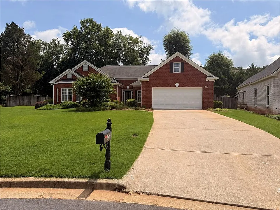 325 North Ct