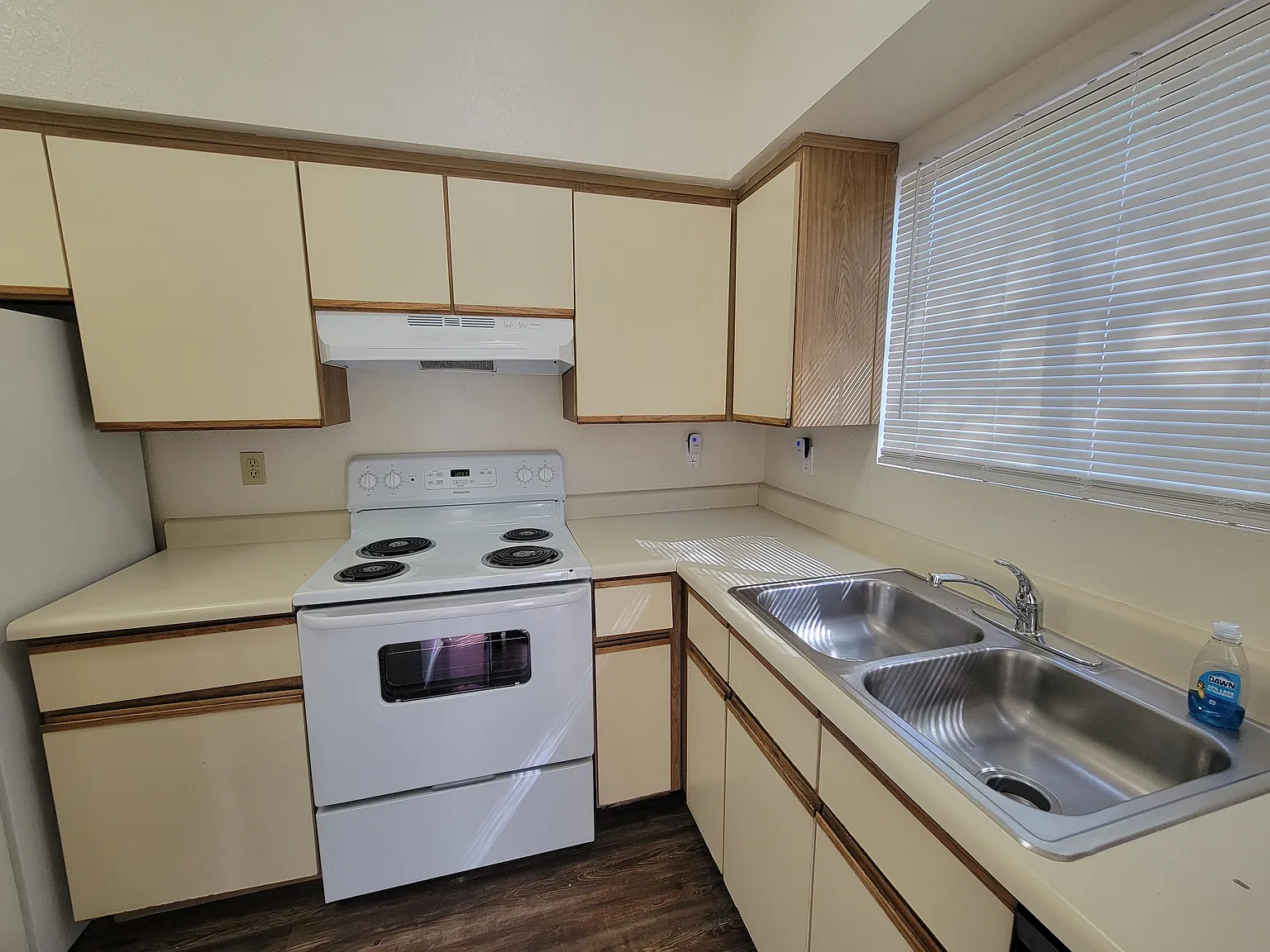 2 bed, 900 sqft, $1,150 — Photo 4